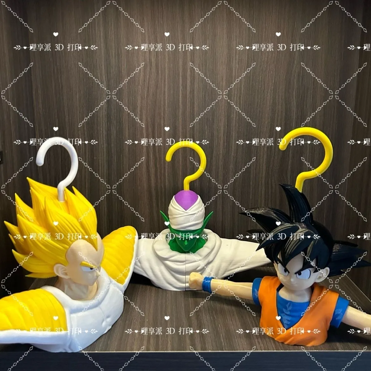Japan Bathroom.Home - Appendiabiti a tema Dragon Ball: Ornamento