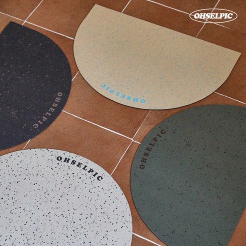 Zara Home Bathroom Mat - Tappeto da bagno semicircolare moderno in