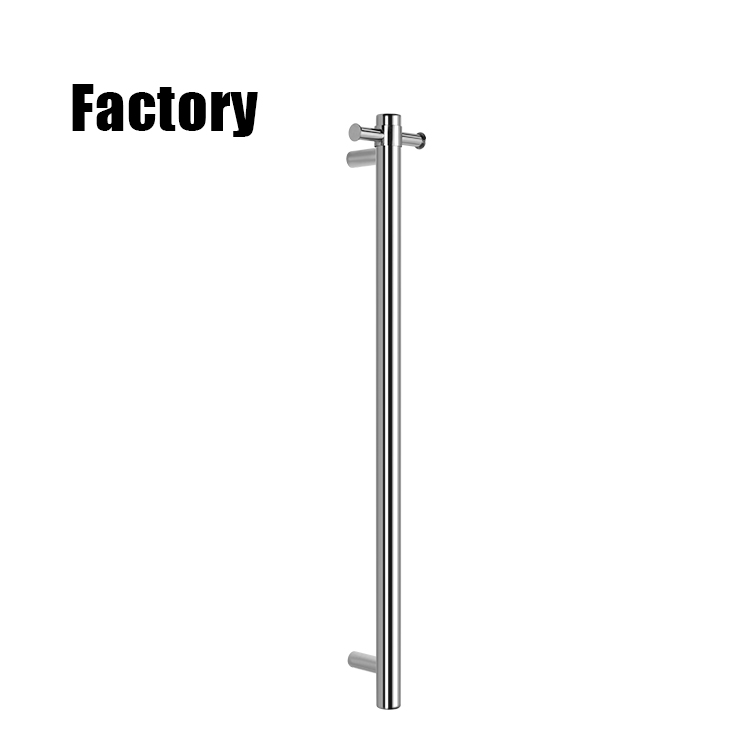 Moderno specchio da bagno per  - Home Alone Bathroom recensione e prezzo