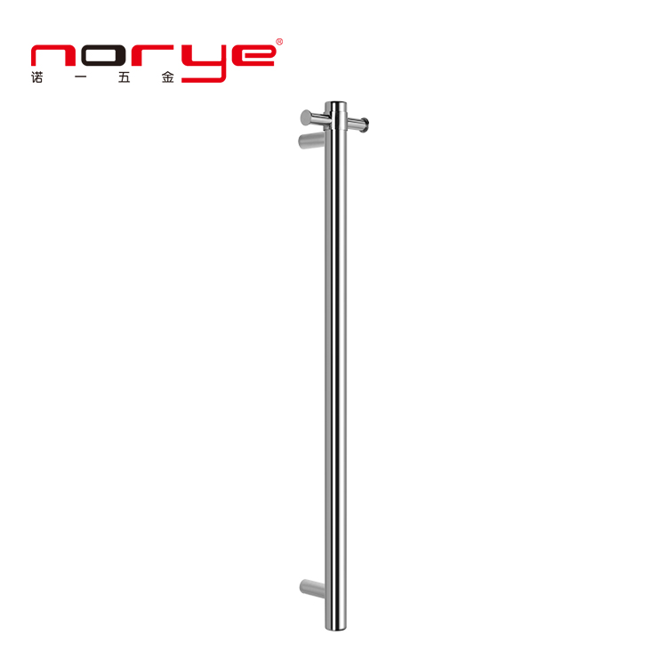 Moderno specchio da bagno per  - Home Alone Bathroom recensione e prezzo